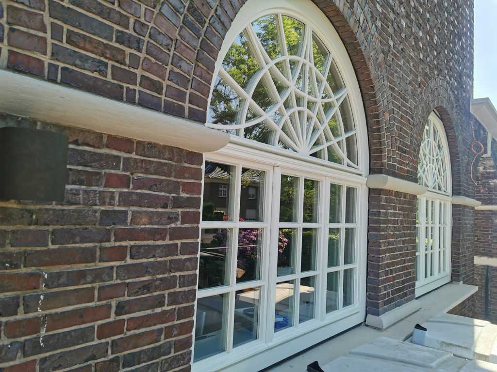 Historischer Rundbogen als denkmalgerechtes Fensterbeispiel